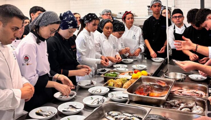 Gastronomi Öğrencileri Balık ve Deniz Ürünlerini Ustalarından Öğrendi