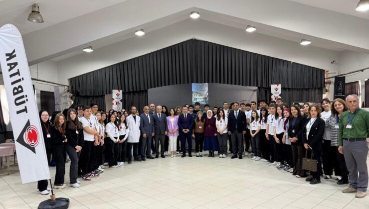 Akçakoca’da TÜBİTAK 4006 Bilim Fuarı Kapılarını Açtı