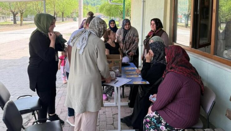 Mobil Sağlık Ekipleri Elmacık Köyü’nde Vatandaşlarla Buluştu