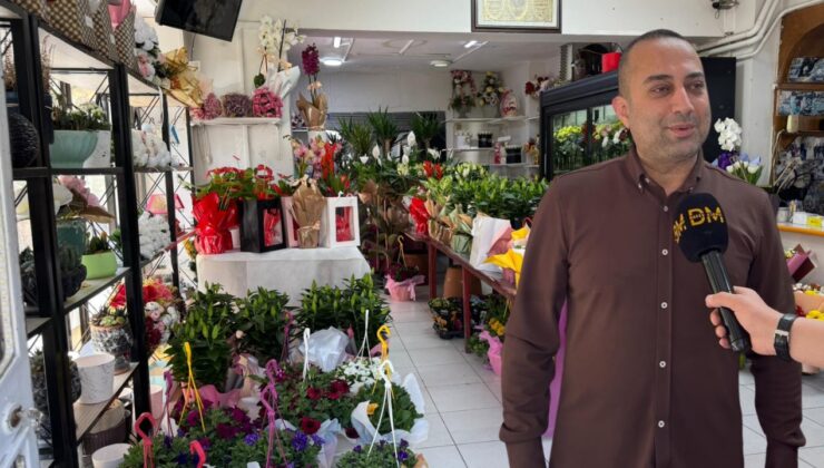Düzce’de 30 Yıllık Çiçekçi Erol’dan Anneler Günü Hazırlığı